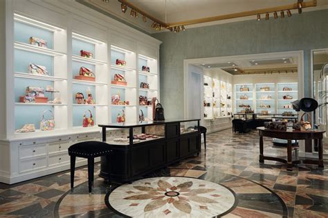 gucci napoli calzini|Gucci a Napoli: la Boutique di Lusso aperta a Via dei Mille .